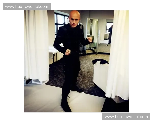 铁拳撞击云手：一龙vs太极，是一场流量狂欢，还是一次功夫的灵魂拷问？